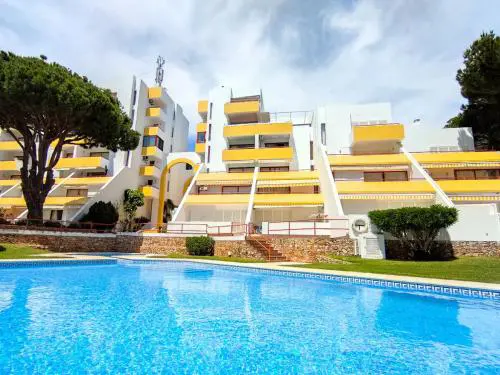 Vilamoura Condo facing the pool by Algarve Dream Holidays
