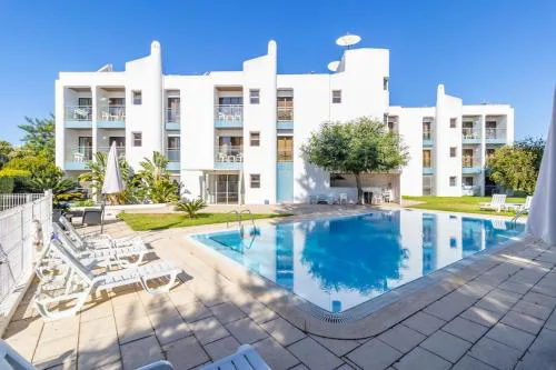 Vilamoura T1 - 1 Bedroom Apartment with Large Sofa-bed, Private Balconies with Pool view near The Marina & Beaches