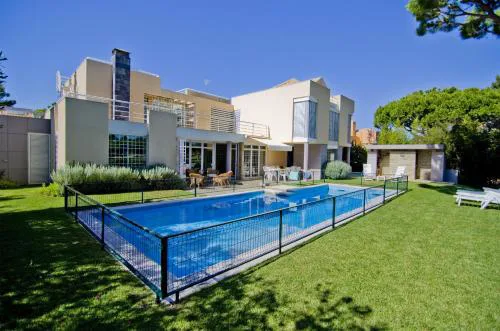 Villa Lake View by Algarve Holidays