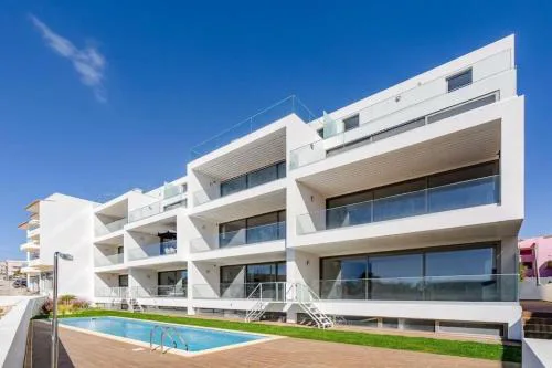 Dália modern apartment Five minutes to beach