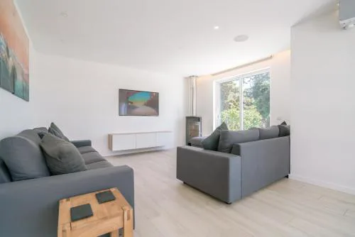 Spacious villa with pool, hot tub and large garden