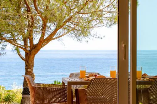 The Oceanfront Villa Luz VR114