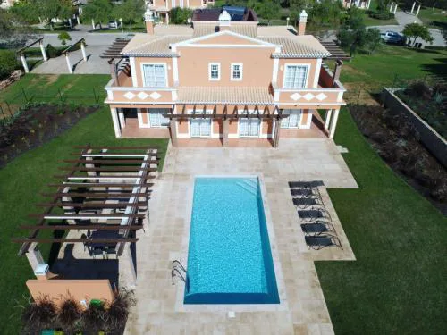 Holiday Home Schönes Haus in Carvoeiro mit privatem Parkplatz by Interhome