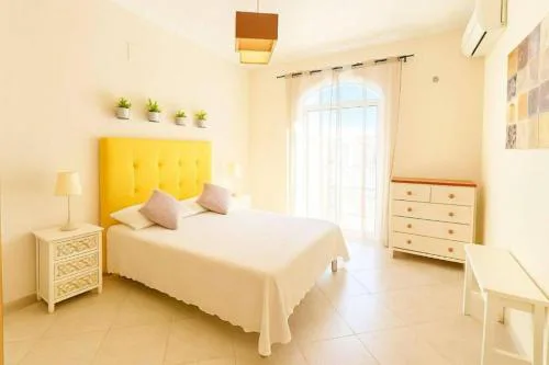 Cabanas Apartment Private Pool & Free Parking 5 min drive to beach