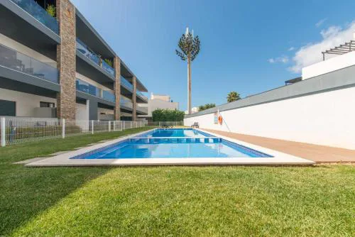 Cabanas Apartment with Pool Terrace 800m to Beach Ferry