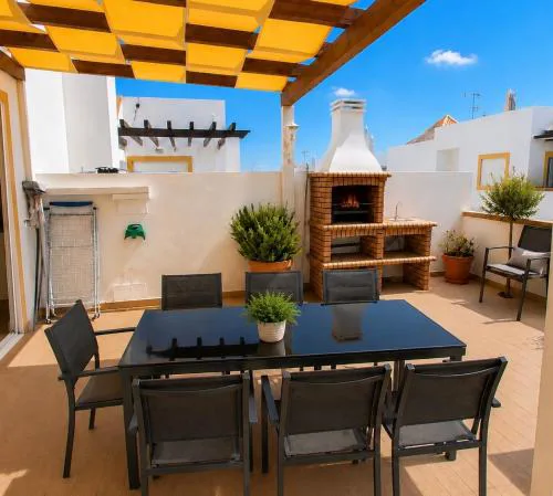 Cabanas Terraces - Pool and seaview