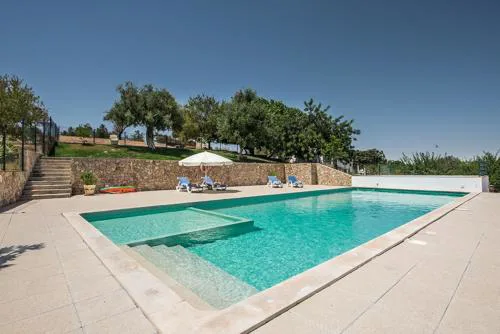 Stylish Tavira Apartment with Large Patio & Pool