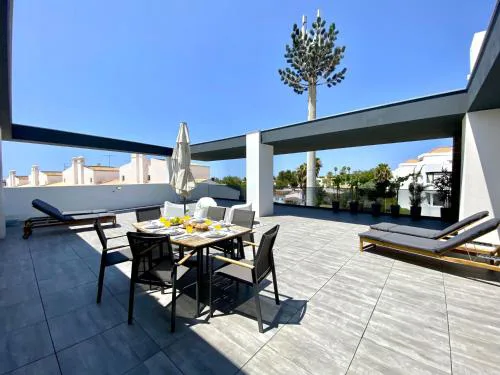Tavira Grand Balcony With Pool by Homing