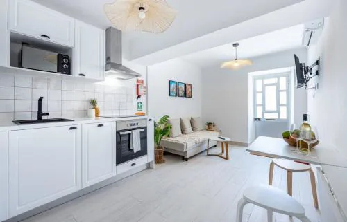 White Apartment, Town Centre