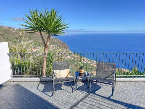 Calheta Bay View House - Family and Group Residence