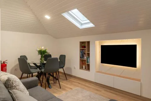 Lira's Loft - New Modern Loft In Calheta - Madeira