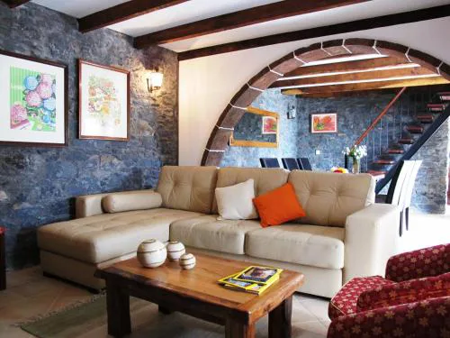 Casa dos Serrões