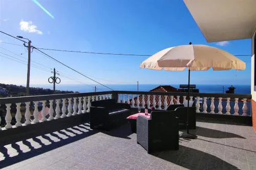Elegant House in Calheta, Sea View