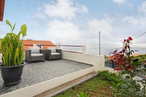 Simão House