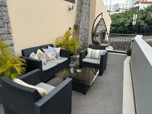 Alforra Residence 1-T2-centro-praias-Levadas