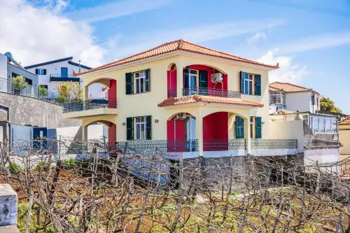 Villa Vineyard by Homie