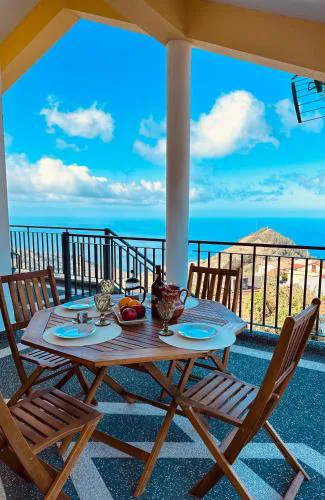 BoaVista- 2 bed house -COSY PANORAMIC -SEA - MOUNTAIN VIEW