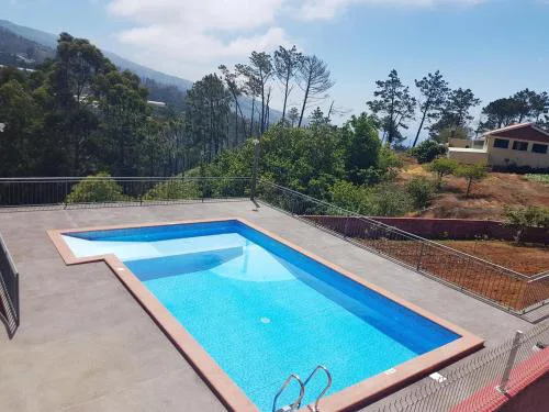 Charming Apartment in Prazeres with Shared Pool - 150 m²