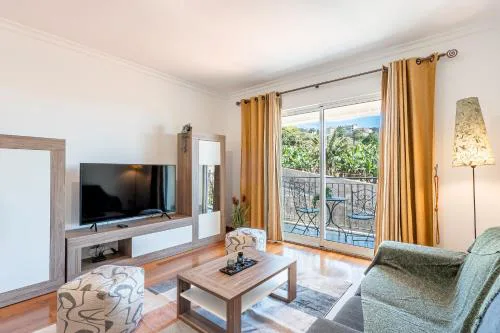 Bright Modern 2BR Apartment Near Cristo Rei