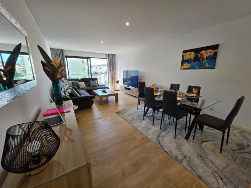 Glendeira Lux Apartment