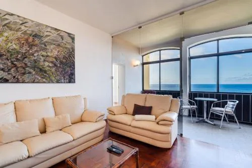 GuestReady - A beautiful sight over the sea