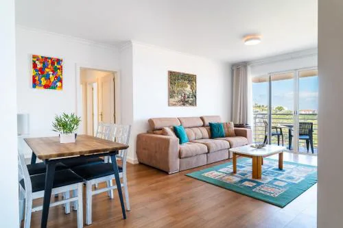 GuestReady - Caniço city view
