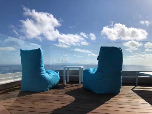 Luxurious Penthouse Suites direct on sea