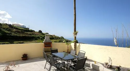 Franco's House II, Mar e Serra