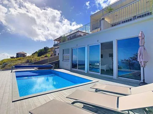 New Villa Piece of Heaven by Your Madeira Rentals