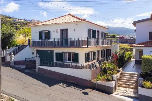 Villa Pequenino by GALMI