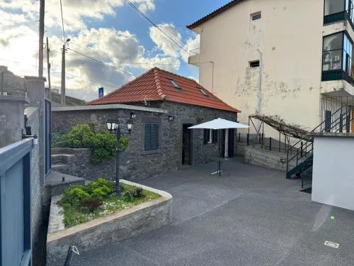 José accommodation