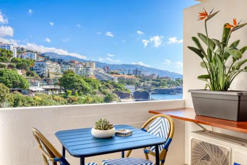 Aida's Place, a Home in Madeira