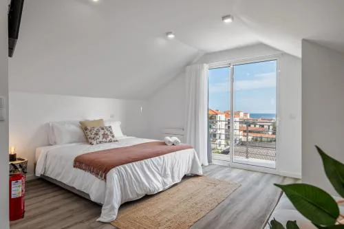 Brito's Guest House - Monthly Rentals & Digital Nomads