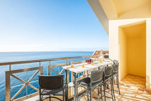 Cliff View Apartment - By Wehost