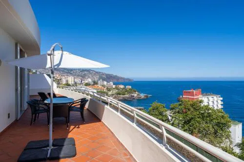 Diego Cruz Penthouse by Holiday Rental Madeira