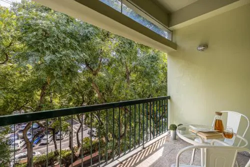 Flat with Balcony at Downtown by Farmers Market