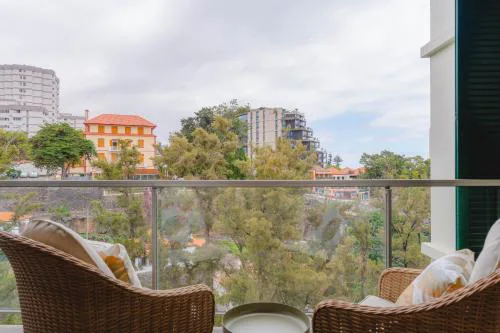FLH Funchal City View at Quinta da Nogueira Residence