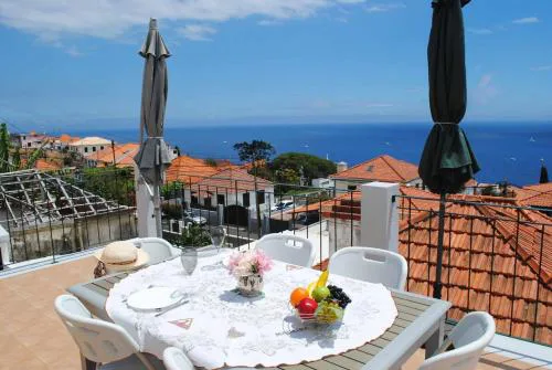 GuestReady - Vila Rosa - Renovated Seaviews House