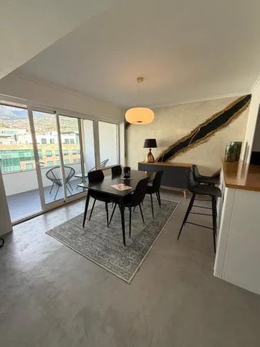 Infante Home I