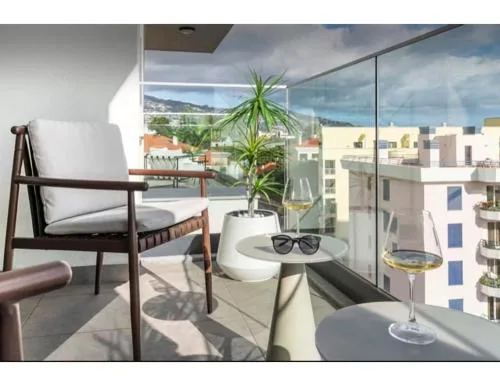 Penthouse with Sea View in Top Location