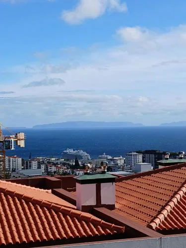 Precious Relaxation Rooms in Funchal