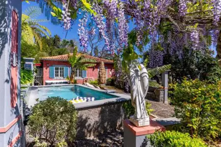 Quinta Belmonte with Private Heated Pool in Funchal