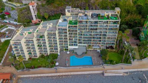 Sunset Atlantic Gardens Apartments 408