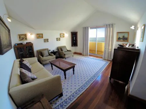 Superior Rentals - Beachfront Penthouse
