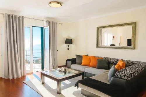 Armando House Ocean View
