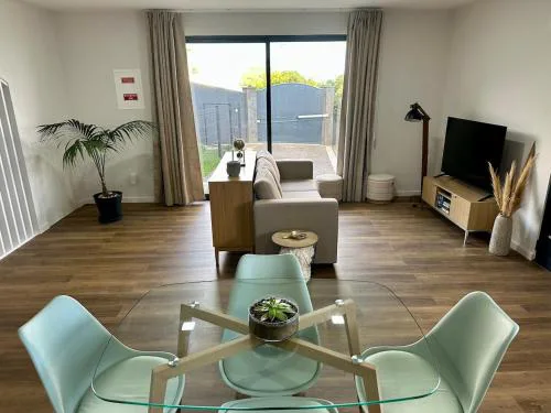 Modern Sea View Studio with Private Parking