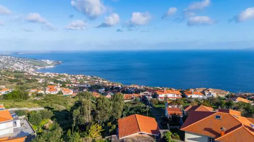 Vivenda Paz Lobo by YOUR KEY MADEIRA