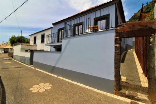 Casa AZUL Apartments