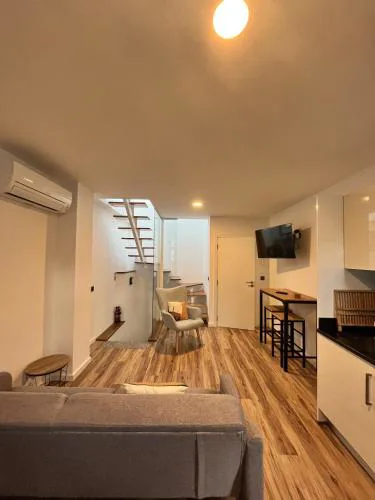 Private 1 bedroom house in Machico Centre