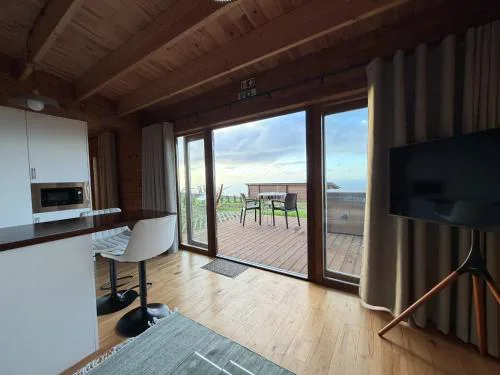Sunset Eco Shelter 4